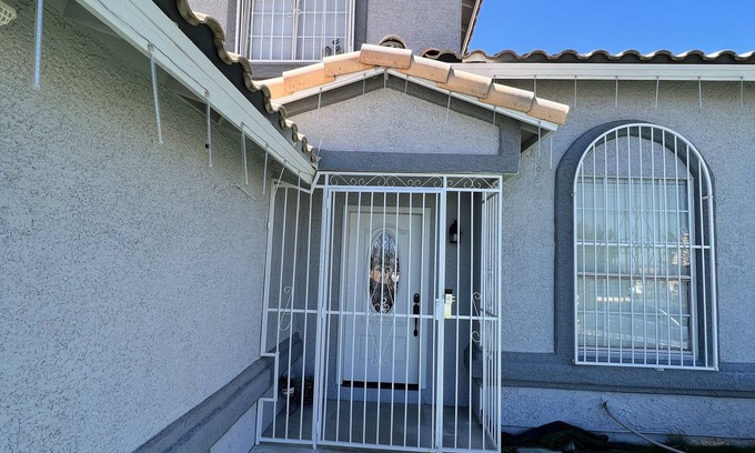 Paradise Maison | Beautiful home with free parking