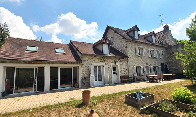 Rozet-Saint-Albin Maison | Magnifique maison et grand jardin à moins de 100km de Paris