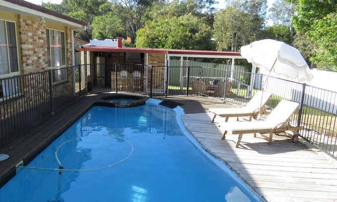 South West Rocks Maison | Beautiful house, located in a quiet area of town with its own private pool