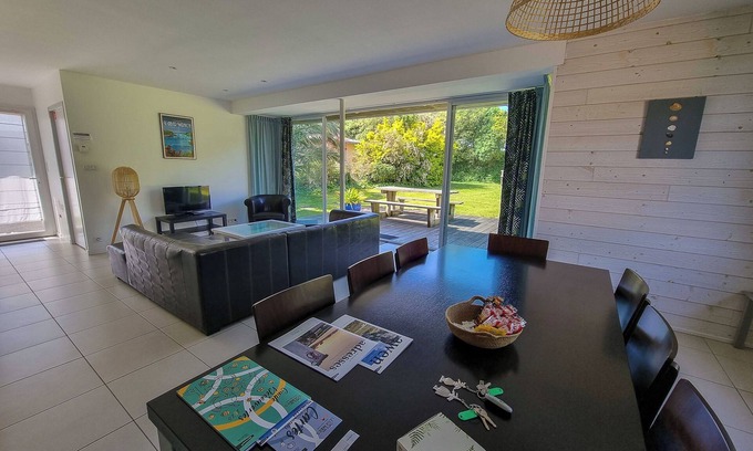 Guisseny Cottage | BELLE MAISON A 100 METRES DE LA PLAGE AVEC PISCINE PARTAGEE & CHAUFFEE