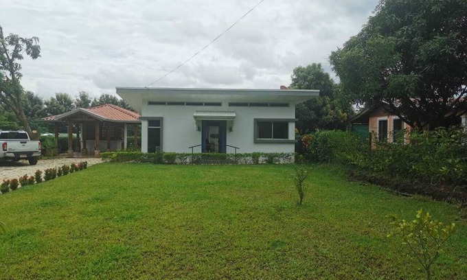 Mansion Maison | Beautiful house 50 minutes to the beach and airport. Blue zone