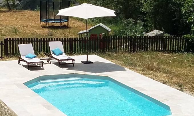 Saint-Theodorit Autre | A louer belle maison avec grande piscine dans les Cévennes à proximité d'Anduze.