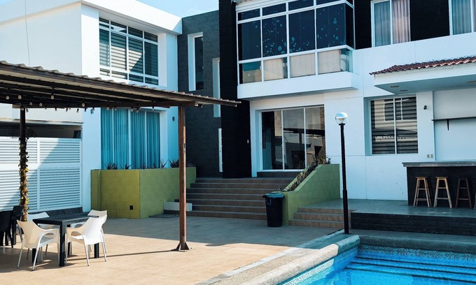 Manta Maison | Beautiful house in Montecristi golf club