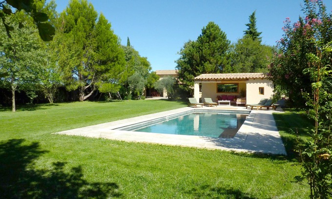 Jonquieres Maison | Très belle maison avec piscine et jardin privés