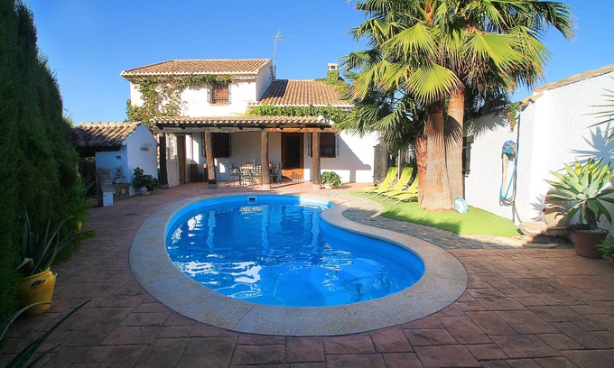 Padul Cottage | Belle maison avec piscine privée et cheminée