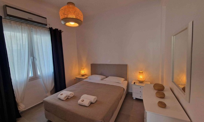 Paleopolis Appartement | Beautiful Ilios apartment near the center of Andros - 2 minutes walk