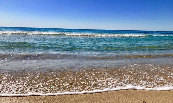 Berrara Appartement | Dates encore disponibles pour les vacances de Noël, la plage de Kirbys à seulement quelques mètres