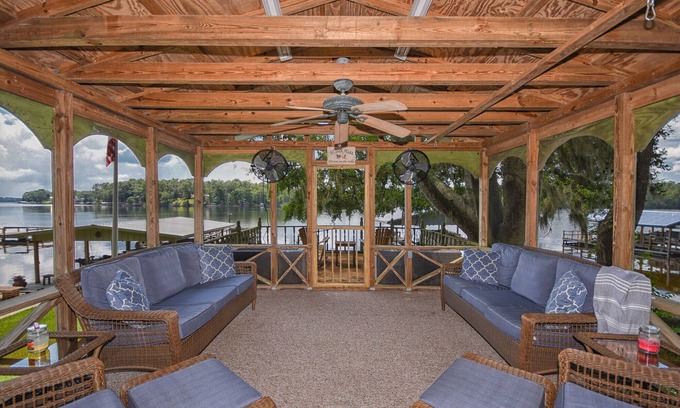Quincy Maison | Accueil sur le magnifique lac Talquin, Quincy, Floride avec kayaks et bonne pêche