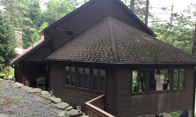 Bodines Maison | Belle maison en bois rond sur le ruisseau Loyalsock "Rivière Pa de l'année 2018"