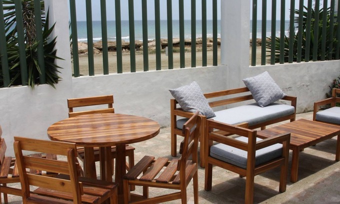 Manta Maison | Beautiful Modern House Right on the Ocean