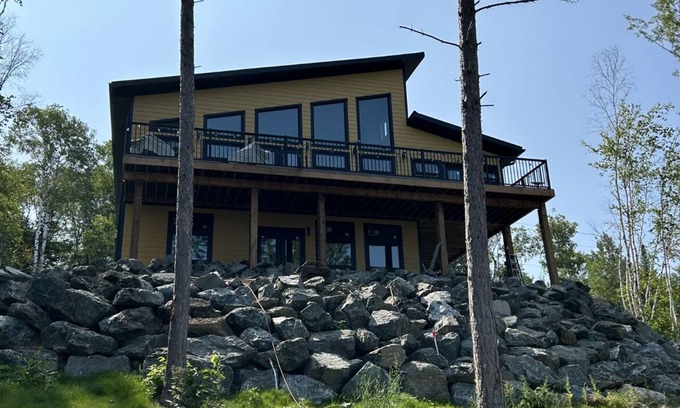 Sioux Narrows Nestor Falls Cottage | Beautiful modern lake house with hot tub, lakefront.