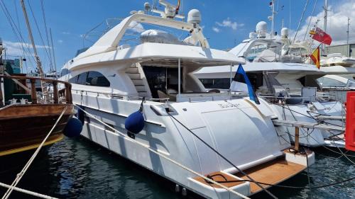 Sant Adria de Besos Location De Bateaux | Beautiful Motor Yacht Barcelona