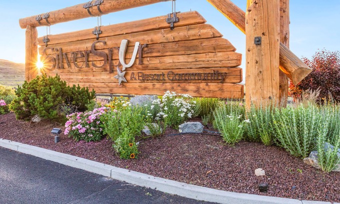 Brewster Maison | NEW: Beautiful Mountain Views, Abundant Wildlife & Dark, Starry Skies