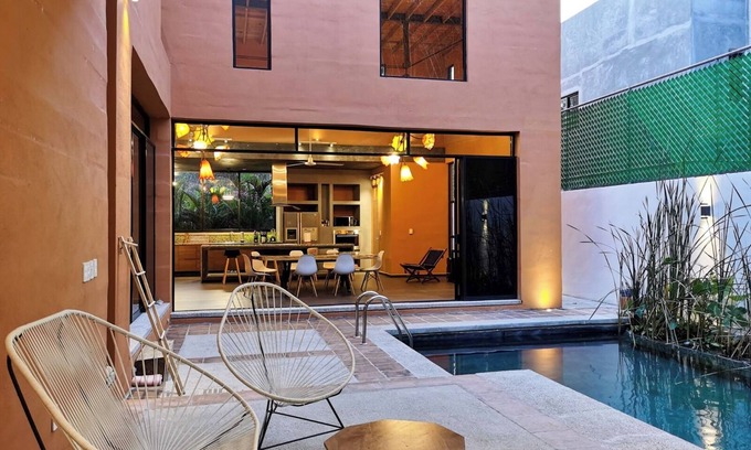 Crucecita Maison | Beautiful private Villa with Viva Pool, outdoor spaces. AC and WiFi.