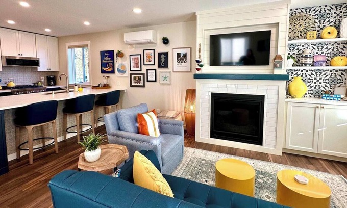 Ocean Shores Maison | Beautiful, new cottage on the canal of Ocean Shores