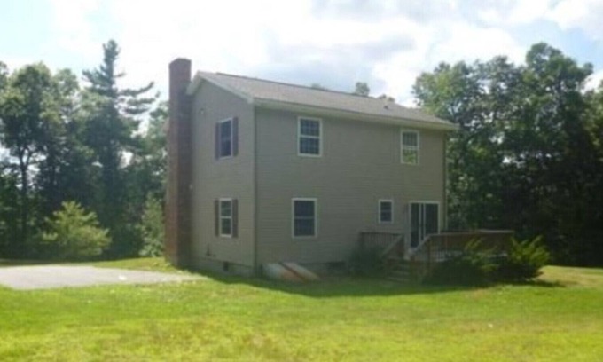 Leominster Maison | BEAUTIFUL NEW ENGLAND HOME NEAR WACHUSETT MTN, WORCESTER JUST 1HR BOSTON, NH, VT
