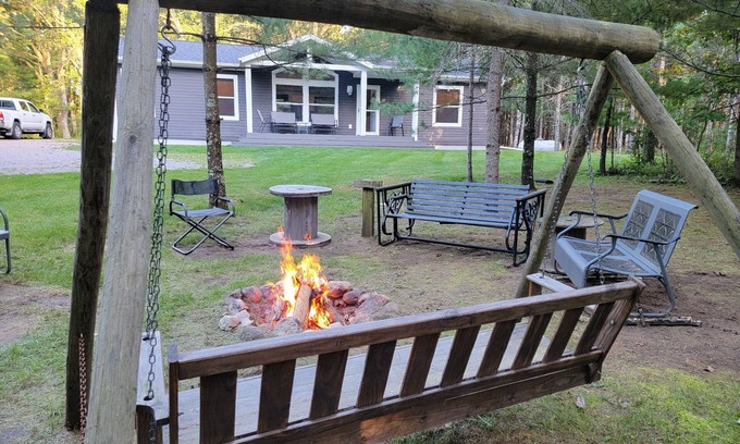 Nekoosa Maison | Beautiful new house 5 min from Sand Valley Golf and 45 min from Wisconsin Dells