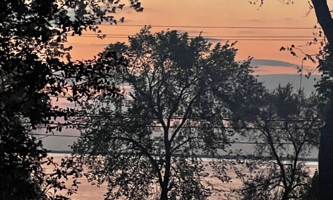 Athol Springs Appartement | Beautiful new Lake Erie- view rental