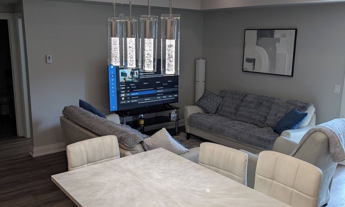 Fonthill Copropriété | Beautiful new2 bedroom condo very spacious,15 min from Niagara falls