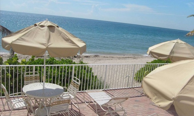 Barrier Island Copropriété | Beautiful oceanfront condo on Galt Mile in Fort Lauderdale