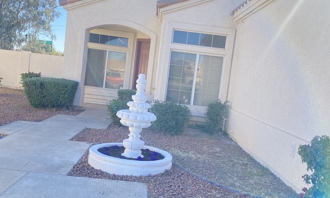 Maryvale Village Maison | Beautiful palace 1 mile from State Farm Stadium