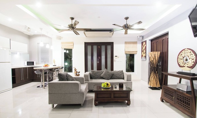 South Pattaya Appartement | magnifique penthouse avec jacuzzi sur terrasse