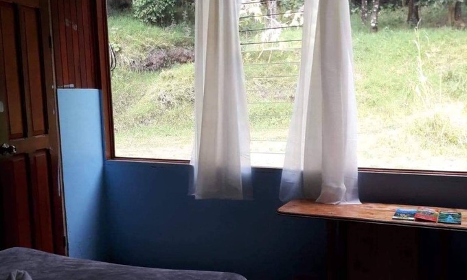 Santa Elena Cabine | beautiful place a farm. With lots of nature and animals. cozy and quiet cabin.