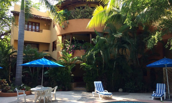 Playa la Madera Copropriété | Luxueux condo côté piscine, rez-de-chaussée. Près de la plage et du centre-ville