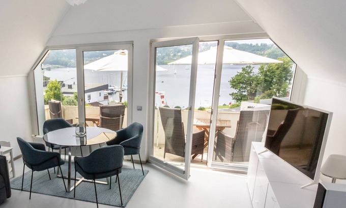 Scheid Appartement | Bel appartement premium sur trois niveaux, juste au bord du lac sur une péninsule calme
