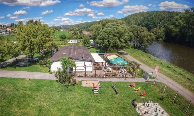 Tyn nad Vltavou Maison | Belle maison de vacances privée avec climatisation, WIFI, terrasse et animaux admis