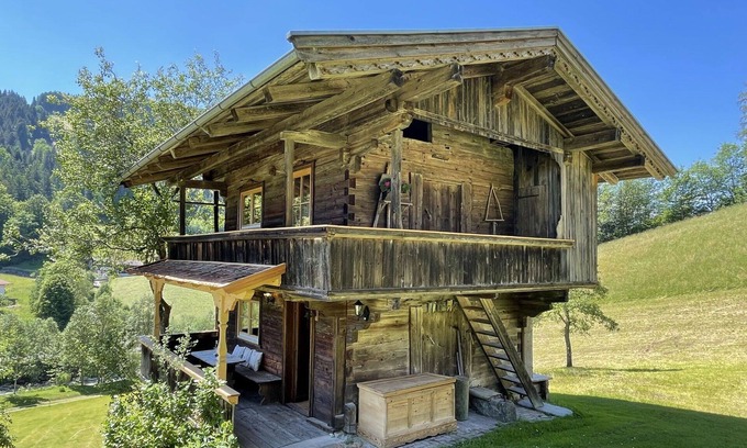 Muhlthal Maison | Belle maison de vacances privée pour 2 personnes avec WIFI, TV, patio, vue panoramique et parking