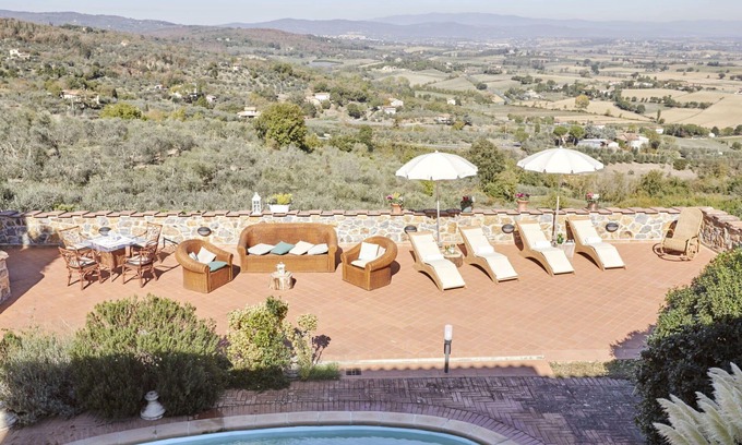 Lucignano Maison | Maison de vacances privée avec climatisation, WIFI, piscine privée, bain à remous, TV, terrasse