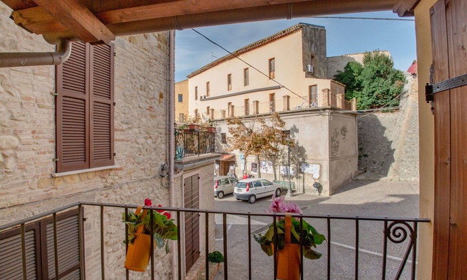 Notaresco Maison | Beautiful private villa for 4 people with balcony and pets allowed