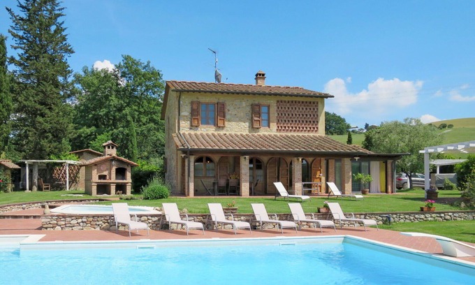 Toiano Maison | Maison de vacances privée avec bain à remous, WIFI, climatisation, piscine privée, TV, patio