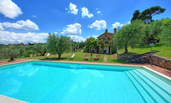 Lucignano Villa | Maison de vacances privée avec WIFI, piscine privée, climatisation, TV, patio, vue panoramique