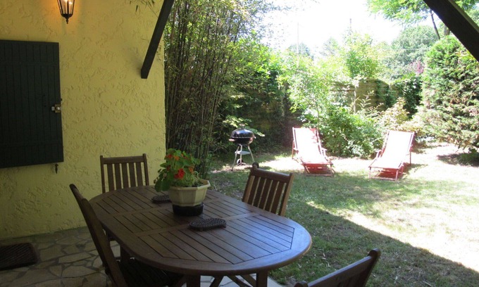 Queyrac Maison | Belle maison de vacances privée pour 4 personnes avec TV, terrasse, animaux admis et parking
