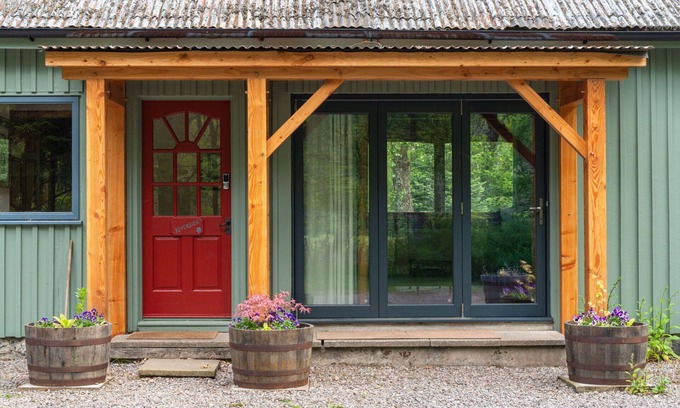 Beauly Maison | Merveilleuse maison de vacances privée avec WIFI, bain à remous, TV et animaux admis