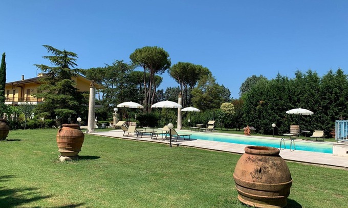 Tregozzano Villa | Merveilleuse maison de vacances privée pour 8 personnes avec WIFI, piscine privée, TV et terrasse