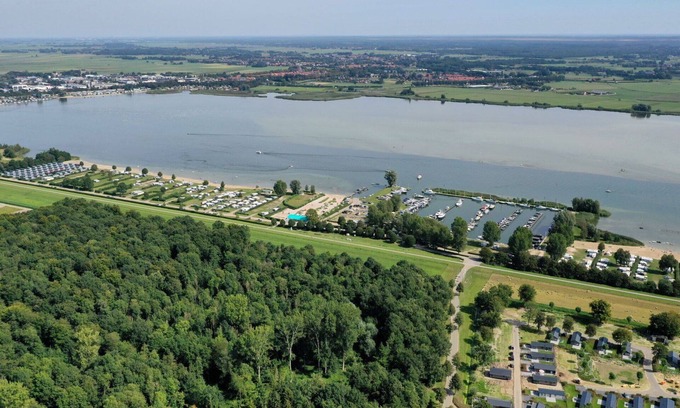 Biddinghuizen Maison | Merveilleuse maison de vacances privée pour 6 personnes avec piscine, WIFI, TV et terrasse