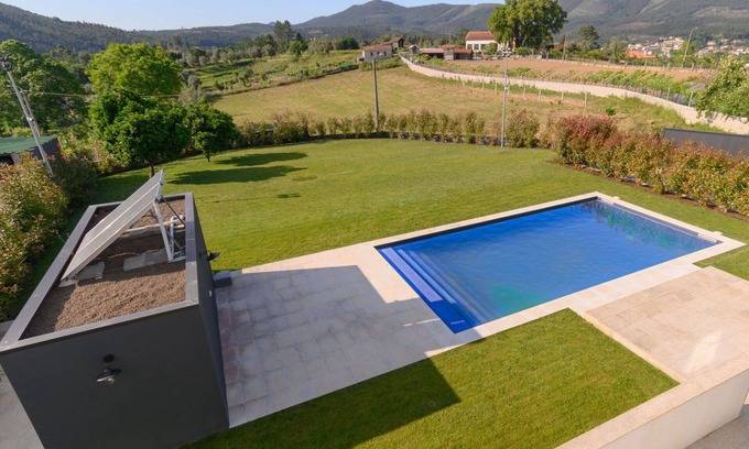Melres Villa | Maison de vacances privée avec climatisation, WIFI, piscine privée, TV, terrasse, vue panoramique