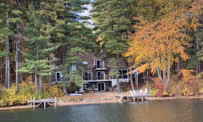 Lancaster Maison | Beautiful Private Waterfront Home