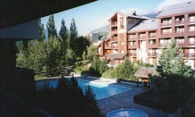 Bourg-Saint-Maurice Appartement | Bel appartement rénové de 6 personnes dans résidence avec piscine d'été.