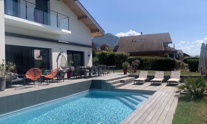 Annecy-le-Vieux Maison | Belle villa récente avec piscine 3 km du lac et centre d’Annecy
