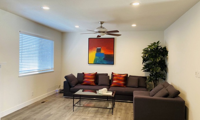 Almaden Maison | Beautiful Remodeled 4/2 home in Cambrian Park