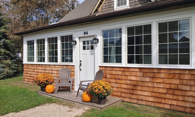 South Jamesport Maison | Belle maison de plage privée rénovée, à un pâté de maisons de la baie