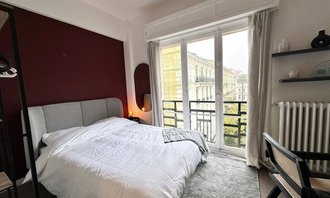 Thiers Appartement | Beautiful renovated studio carré d'or