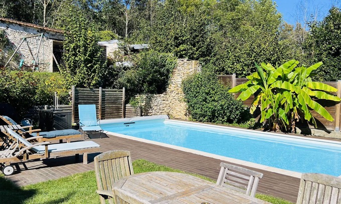 Buc Maison | Beautiful residence at the entrance to the historic center of Versailles
