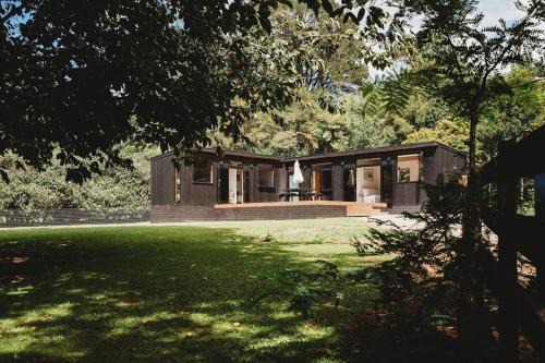 Katikati Maison | Beautiful Rural Retreat and Sapphire Springs Thermal Mineral Pools