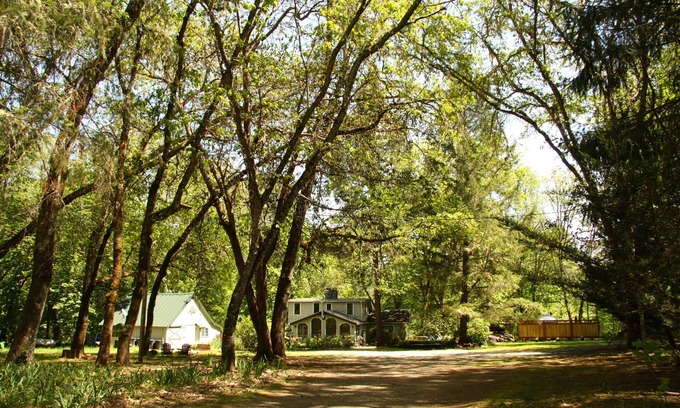 Grants Pass Maison | Belle Rustic Cabin sur la rivière Rogue !!