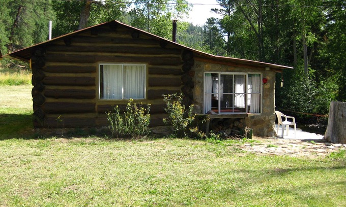 Tererro Cabine | Beau chalet de montagne rustique sur la rivière.